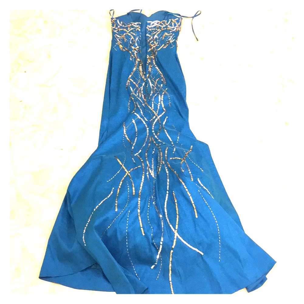 Blue prom dress